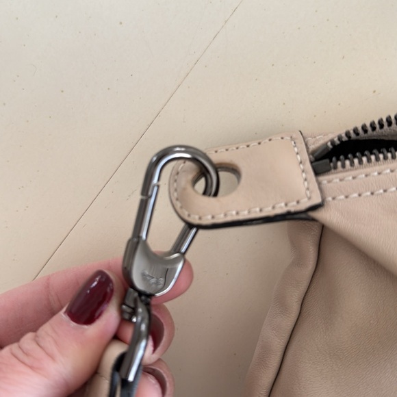 Longchamp le pliage cuir leather small handbag bag nude bone ivory off-white - Picture 11 of 17